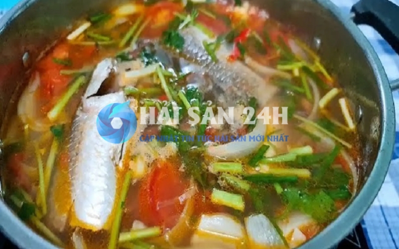 Cá đối nấu canh chua