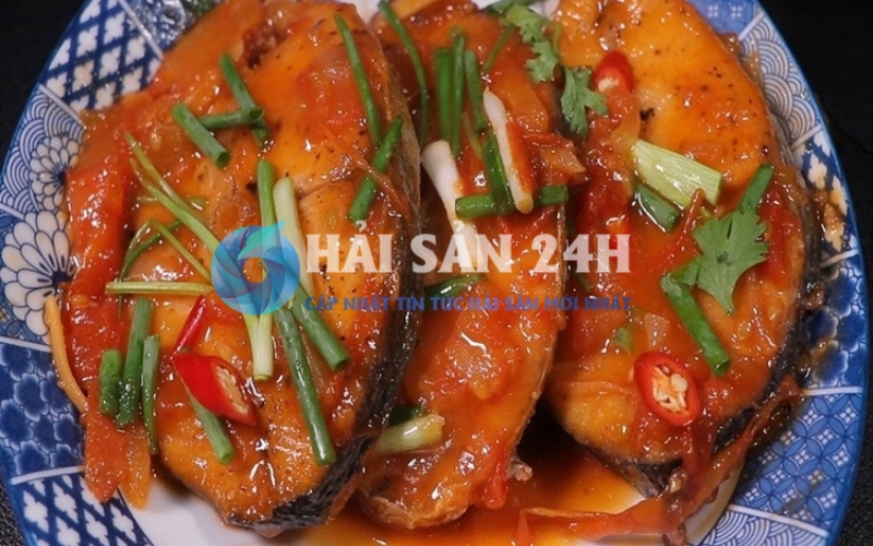 Cá thu: Loại cá "quốc dân" và bí quyết chọn mua tươi ngon ít người biết 7 Cá thu sốt cà chua