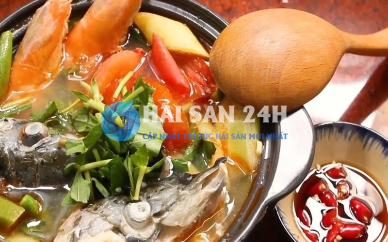 Đầu cá thu nấu canh chua