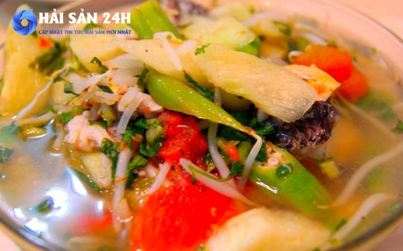 Cá nục suôn nấu canh chua