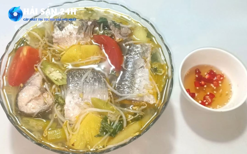 Cá đối nấu món gì ngon? Tổng hợp 10 món ăn siêu ngon từ cá đối 4 Canh chua cá đối lá giang