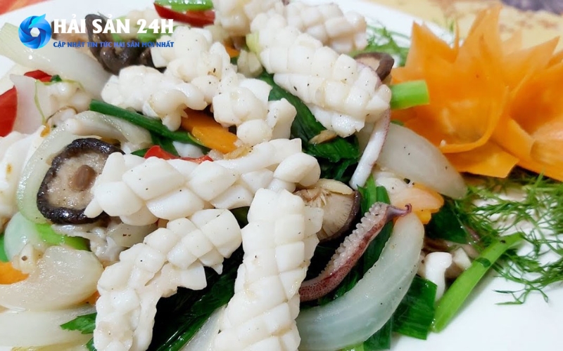 Mực mai xào thập cẩm