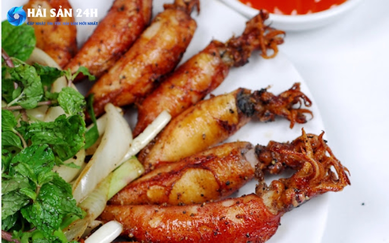 Tổng hợp 10 món ăn làm từ mực trứng ngon dễ làm 4 Mực trứng nướng sa tế