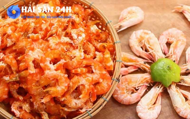 Tôm nõn khô làm món gì ngon? Gợi ý thực tế từ bếp Hải Sản 24h 2 Cách sơ chế tôm nõn khô đúng cách