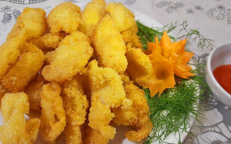 Mực một nắng chiên xù