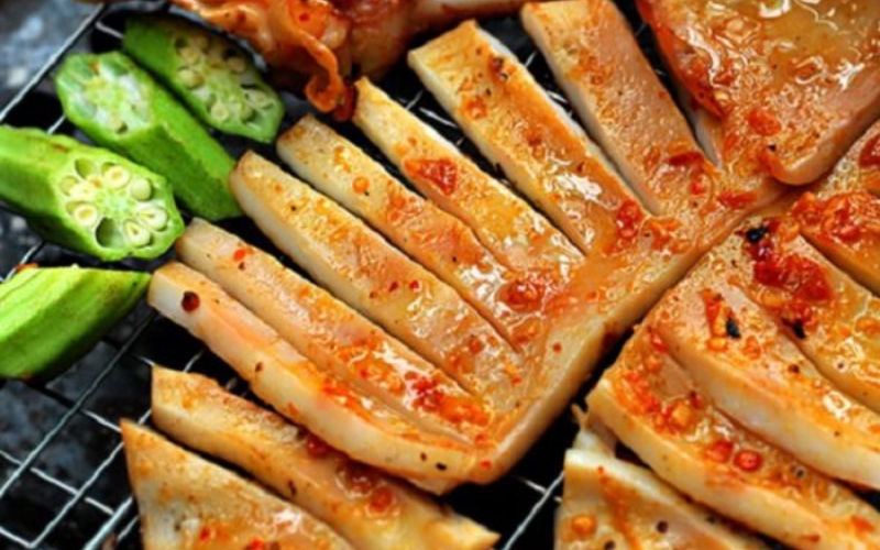 Mực một nắng nướng muối ớt