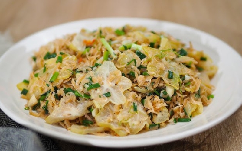 Top 5 món ăn làm từ Tép biển khô dễ làm siêu tốn cơm 3 Tép biển khô rang khế chua